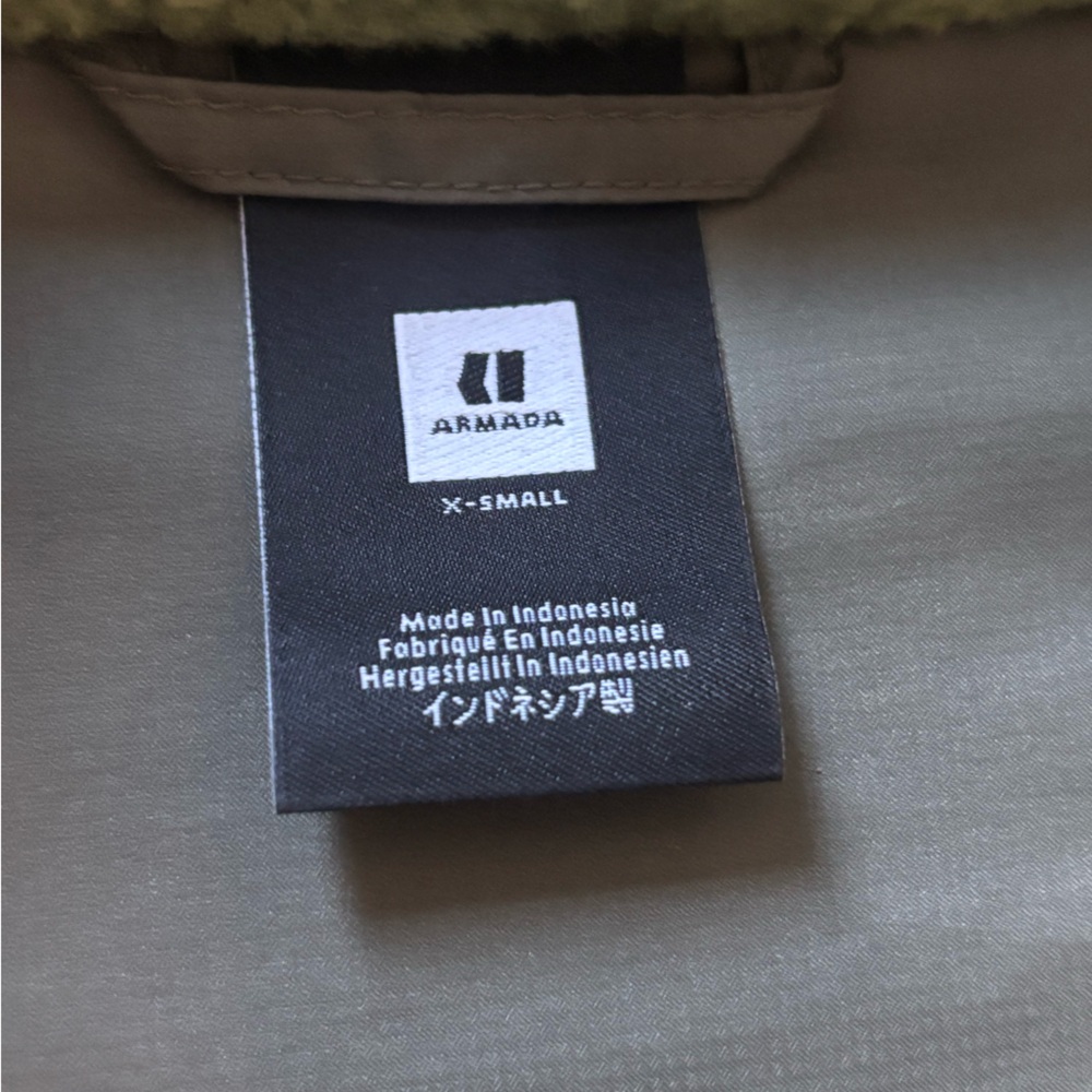 Armada Fleece Jacket - Picture 2 of 5